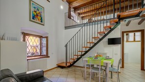 TV - Casa Alpino 10, Riva del Garda, Italy (Riva del Garda)