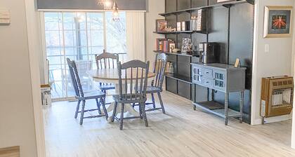 Escape to our quiet river house on Bluewater Creek.