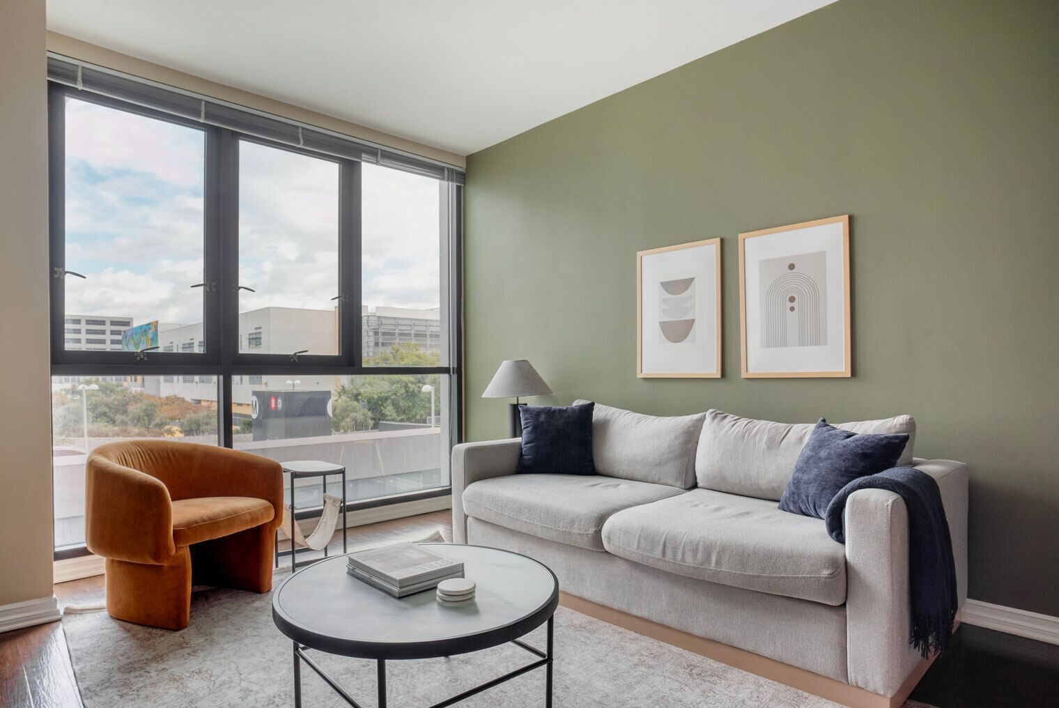 Classic Koreatown 1BR w/ Gym, near Dining & Wilshire Blvd, by Blueground