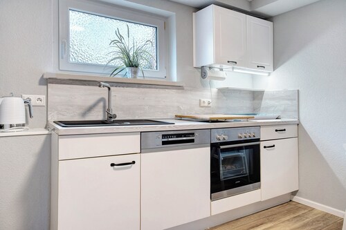 Holiday Home 'Rügenferienhaus Komplett' with Shared Terrace, Shared Garden and Wi-Fi