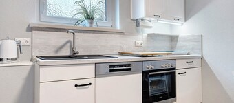 Holiday Home 'Rügenferienhaus Komplett' with Shared Terrace, Shared Garden and Wi-Fi