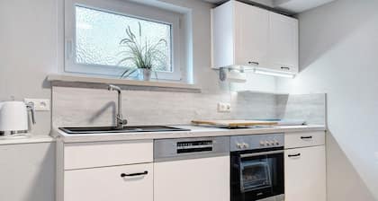 Holiday Home 'RĂŒgenferienhaus Komplett' with Shared Terrace, Shared Garden and Wi-Fi