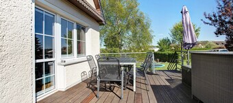 Casa de vacaciones 'Rügenferienhaus Komplett' con terraza compartida, jardín compartido y Wi-Fi