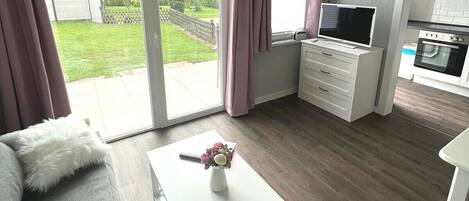 Televisión, mesa de ping pong