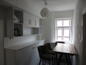 Dining - Apartment 'Pfieffetalblick' with Mountain View and Wi-Fi (Spangenberg)