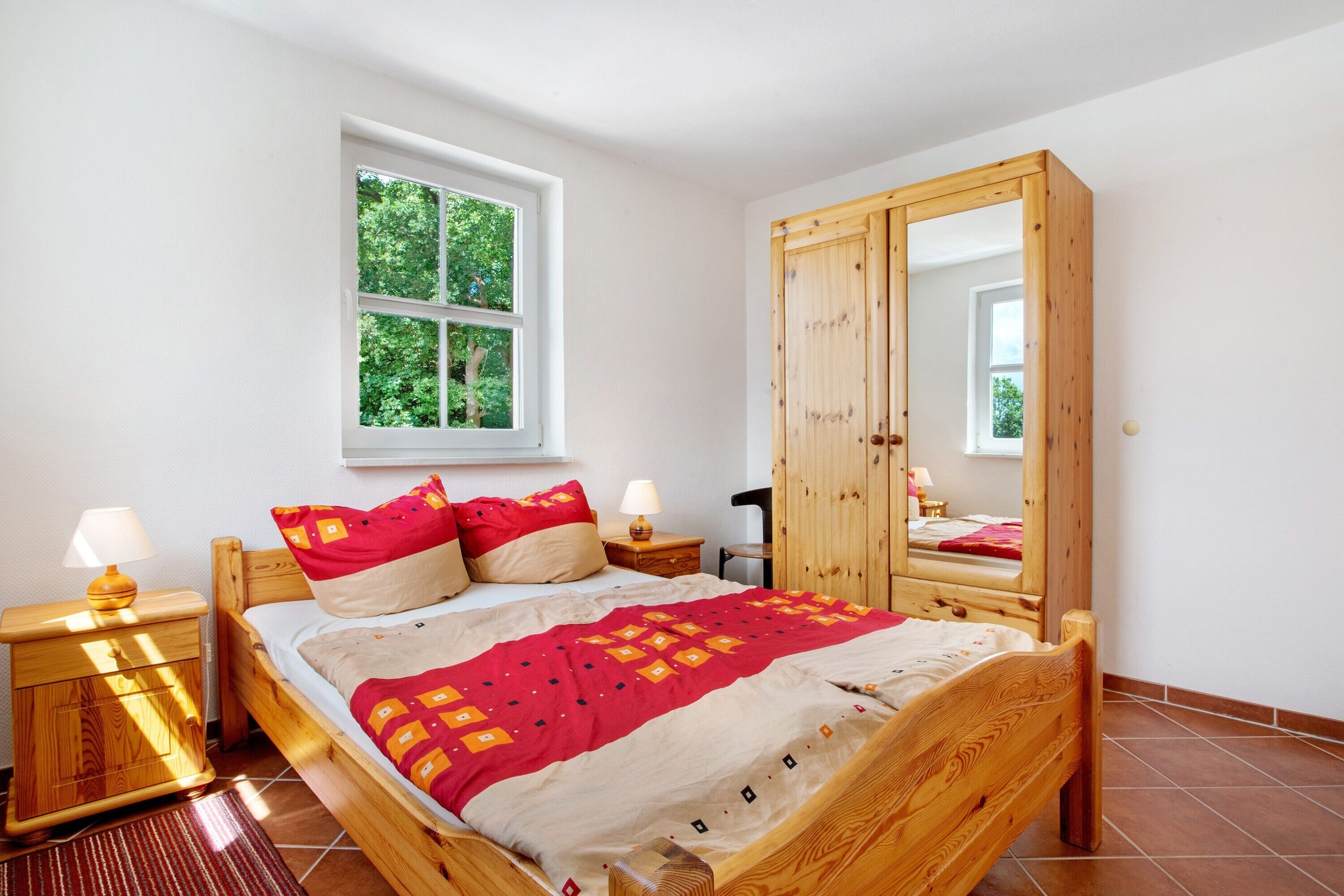 1 室のベッドルーム、WiFi (無料)、ベッドシーツ