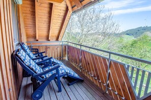 Property grounds - Apartment 'Ferienwohnung Biesleblick' with Mountain View, Shared Garden and Wi-Fi (Mühlenbach)