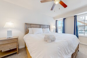 1 slaapkamer, een strijkplank/strijkijzer, internet, beddengoed