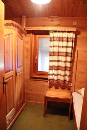 2 habitaciones, wifi gratis y ropa de cama 