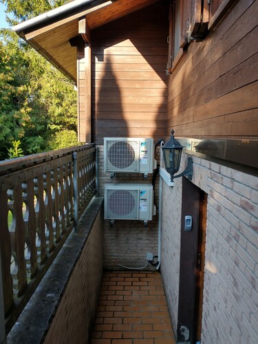 Holiday Home 'Landhaus Mit Saunakeller' with Private Terrace, Wi-Fi and Air Conditioning