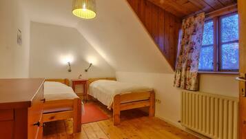 3 bedrooms, free WiFi, bed sheets