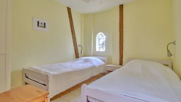 3 habitaciones, wifi gratis y ropa de cama