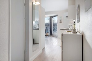 Interior - Apartment 'Panorama 8' with Sea View, Balcony and Wi-Fi (Laboe)