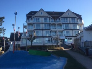 Exterior - Apartment 'Panorama 8' with Sea View, Balcony and Wi-Fi (Laboe)