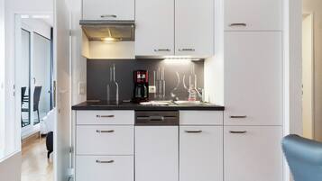 Kühlschrank, Ofen, Herdplatte, Geschirrspüler