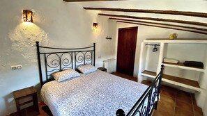 2 bedrooms, WiFi, bed sheets - Casa Rural del Horno (Taberno)