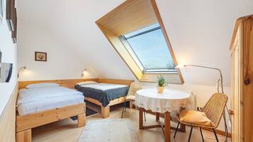 2 dormitoris, planxa i posts de planxar, wifi gratuïta i roba de llit