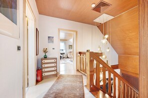 Interior - Haus ERNA am Deister: Apartment with Garden, Cabin & EV Charging Station (Barsinghausen)