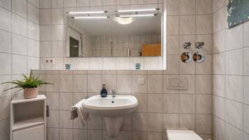 Doccia, asciugacapelli, asciugamani