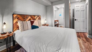 2 bedrooms, desk, WiFi, bed sheets - Stylish 2BD 5 Min to Ski Lift and Downtown (Breckenridge)
