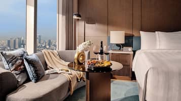 Hypo-allergenic bedding, down duvets, pillow-top beds, minibar