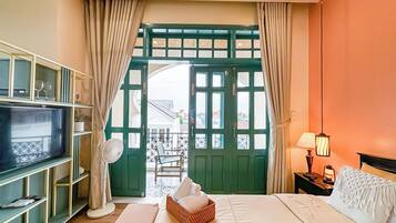 Signature Villa, Multiple Bedrooms, Pool Access, Garden View | Premium bedding, down comforters, memory foam beds, minibar