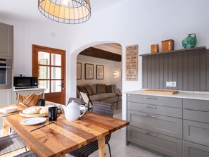 Dining - Villa Can Bon Jesus by SunVillas Mallorca (Pollença)