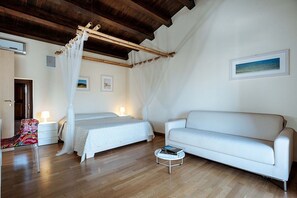 4 bedrooms, wheelchair access - Villa Corte Dorata - Scicli ,Sicily (Scicli)