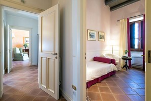 5 bedrooms