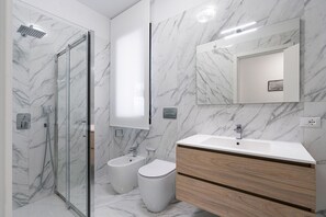 Ducha, secador de pelo