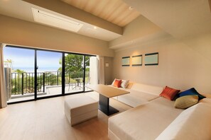 Desk, free WiFi, bed sheets - VIVOVIVA ISHIGAKIJIMA (Ishigaki)