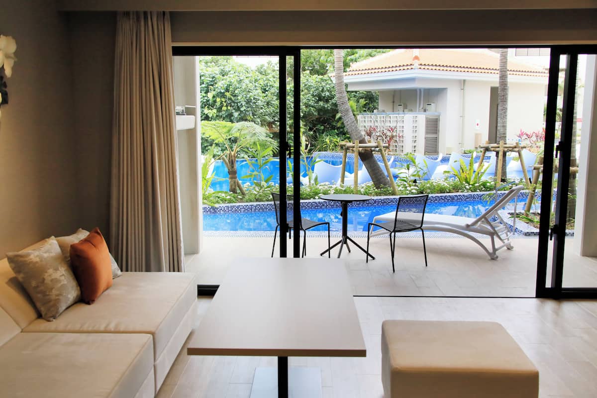 ForestWing (Direct Access to Garden Pool) | Skrivbord, gratis wi-fi och sÀngklÀder