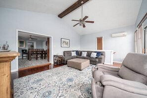 Smart-TV, Stereoanlage