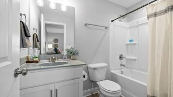 Douche, serviettes fournies
