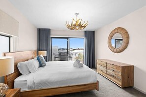 4 室のベッドルーム、WiFi、ベッドシーツ