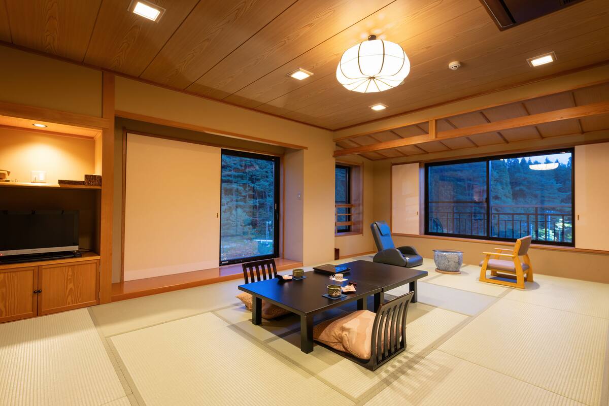 傳統客房, 非吸煙房, 山景 (Meals in a private dining room) | 1 間睡房、房內夾萬、免費 Wi-Fi、床單
