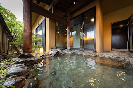 Aguas termales