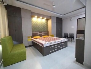 1 bedroom, WiFi - Mascot Studio Homestay  1BK with attached bath
 (Puri)