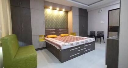 Mascot Studio Homestay 1BK with attached bath