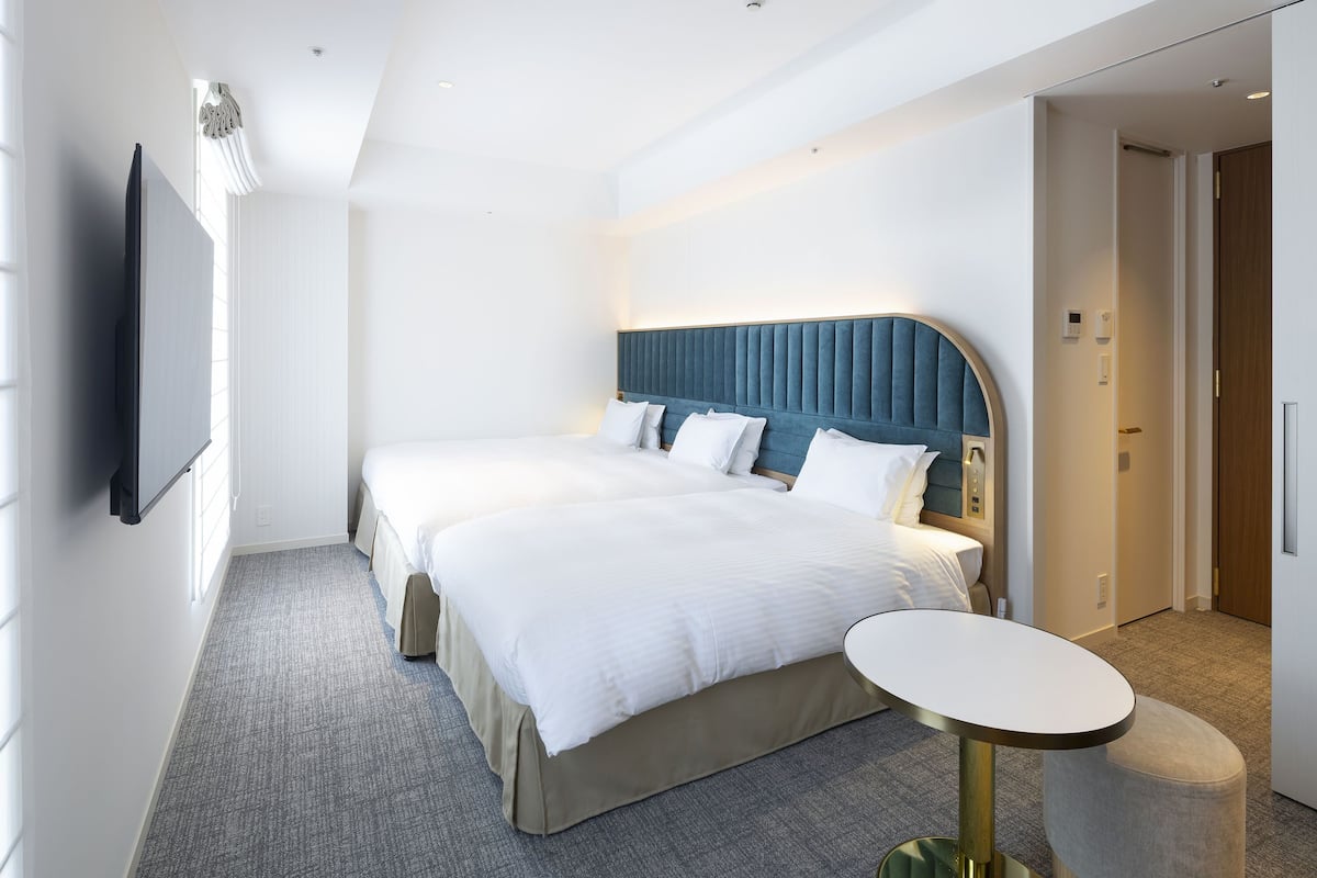 1 bedroom, in-room safe, blackout curtains, free WiFi