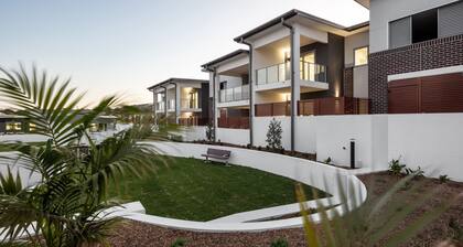 First Floor 3-Bed Stunning Unit by The Ocean