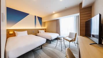 Cortinas blackout, tabla de planchar con plancha y wifi gratis