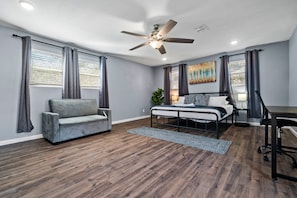 House (3 Bedrooms)