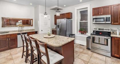 Walk to Forest Park | Fire Pit & Porch Swing