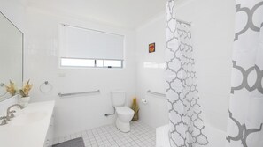 تجهيزات دش، مناشف