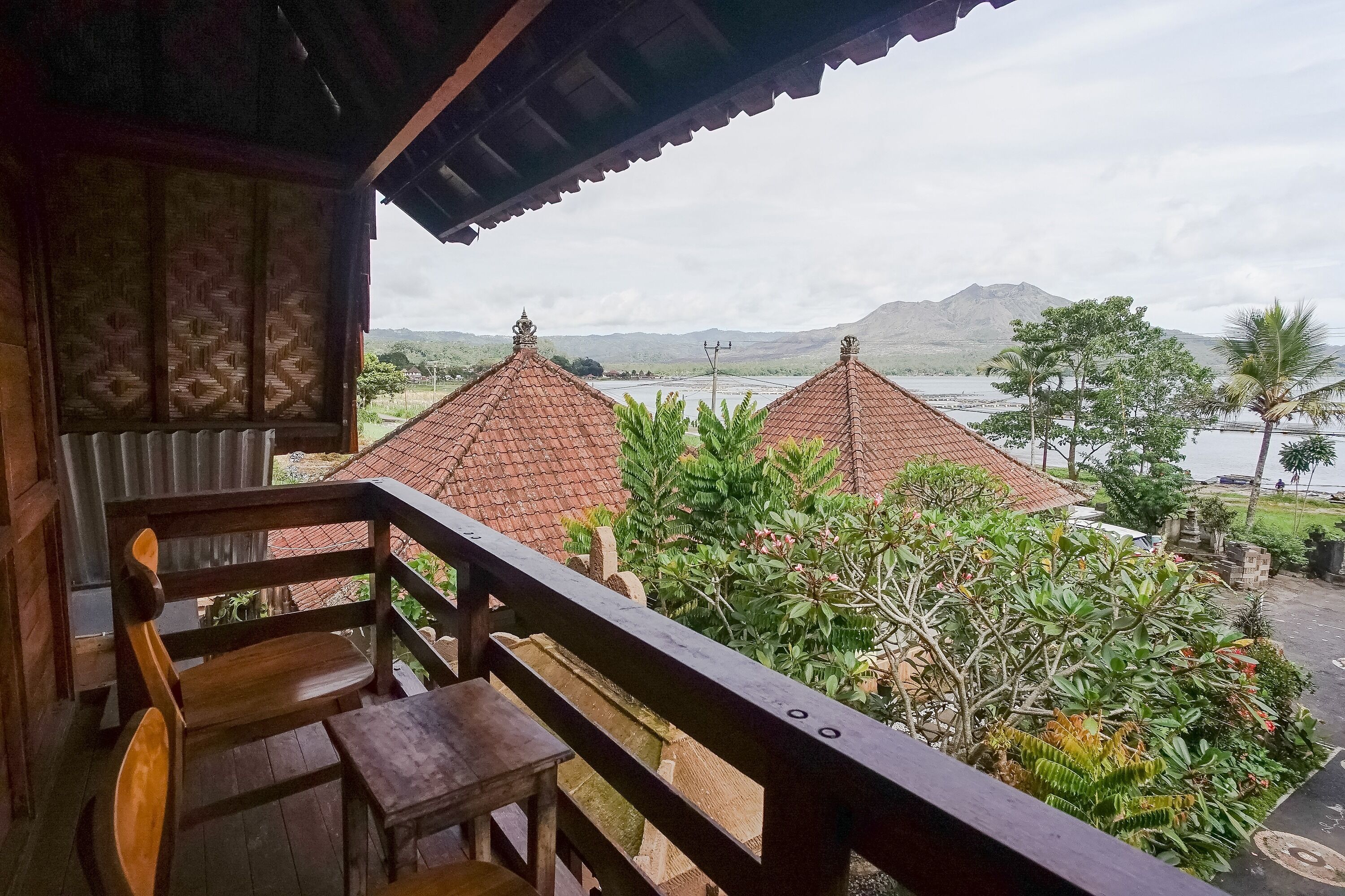 Double Room, Lake View | Desk, free WiFi, bed sheets