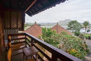 Kamar Double, pemandangan danau | Meja kerja, Wi-Fi gratis, dan seprai linen