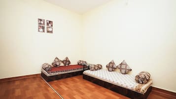 1 BHK Apartment (5 Adults) | Free WiFi, bed sheets