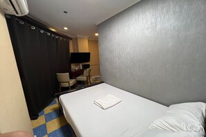 ห้องสแตนดาร์ด | โต๊ะทำงาน, Wi-Fi ฟรี, ผ้าปูที่  นอน