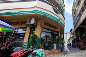 ด้านหน้าที่พัก